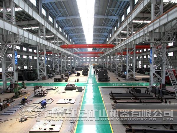 破碎機生產車間