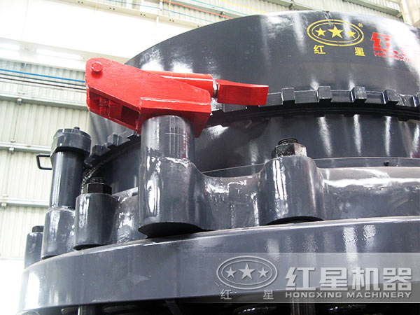 圓錐破碎機(jī) 圓錐破碎機(jī)