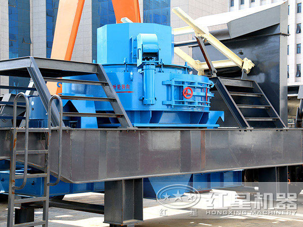 移動(dòng)式河卵石制砂機(jī) 移動(dòng)式河卵石制砂機(jī)