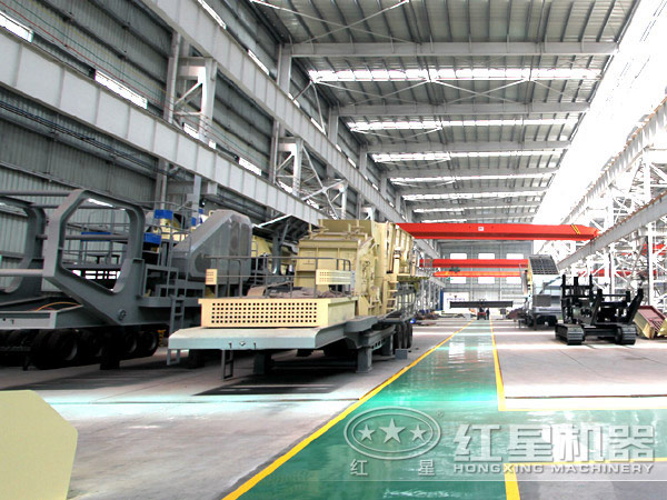 紅星機(jī)器移動(dòng)式河卵石制砂機(jī)廠家 紅星機(jī)器移動(dòng)式河卵石制砂機(jī)廠家