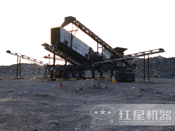 流動式建筑垃圾粉碎機生產(chǎn)現(xiàn)場 流動式建筑垃圾粉碎機生產(chǎn)現(xiàn)場