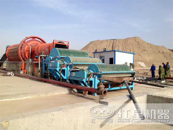 磁選作業(yè)現(xiàn)場(chǎng) 磁選作業(yè)現(xiàn)場(chǎng)