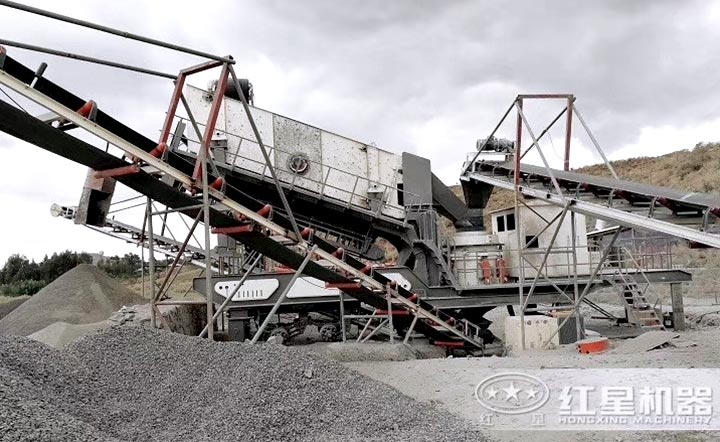 移動圓錐破生產(chǎn)線現(xiàn)場圖 移動圓錐破生產(chǎn)線現(xiàn)場圖