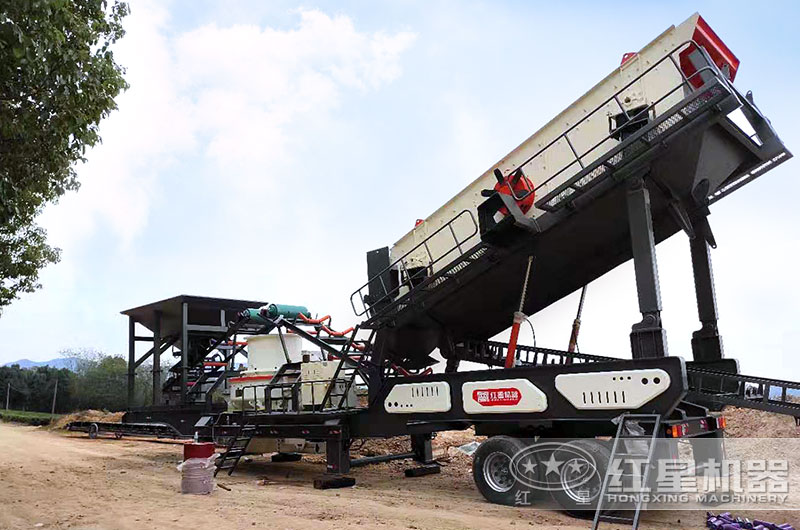 河北客戶移動式鵝卵石破碎、制砂機現場 河北客戶移動式鵝卵石破碎、制砂機現場