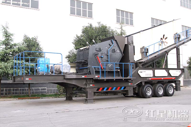移動反擊式破碎、篩分機(jī)設(shè)備實(shí)拍圖 移動反擊式破碎、篩分機(jī)設(shè)備實(shí)拍圖