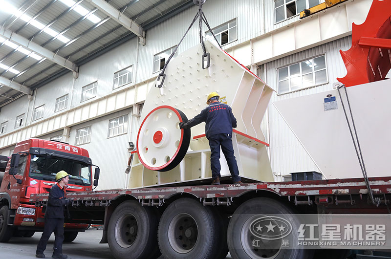 紅星錘破裝貨車(chē)間 紅星錘破裝貨車(chē)間