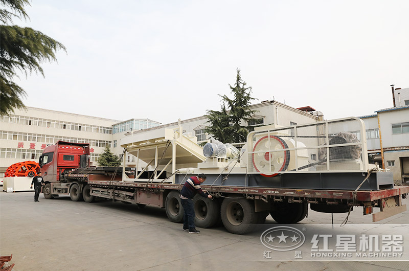 紅星對(duì)輥制砂機(jī)發(fā)貨現(xiàn)場(chǎng) 紅星對(duì)輥制砂機(jī)發(fā)貨現(xiàn)場(chǎng)