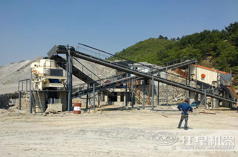 青石制砂現場 青石制砂現場